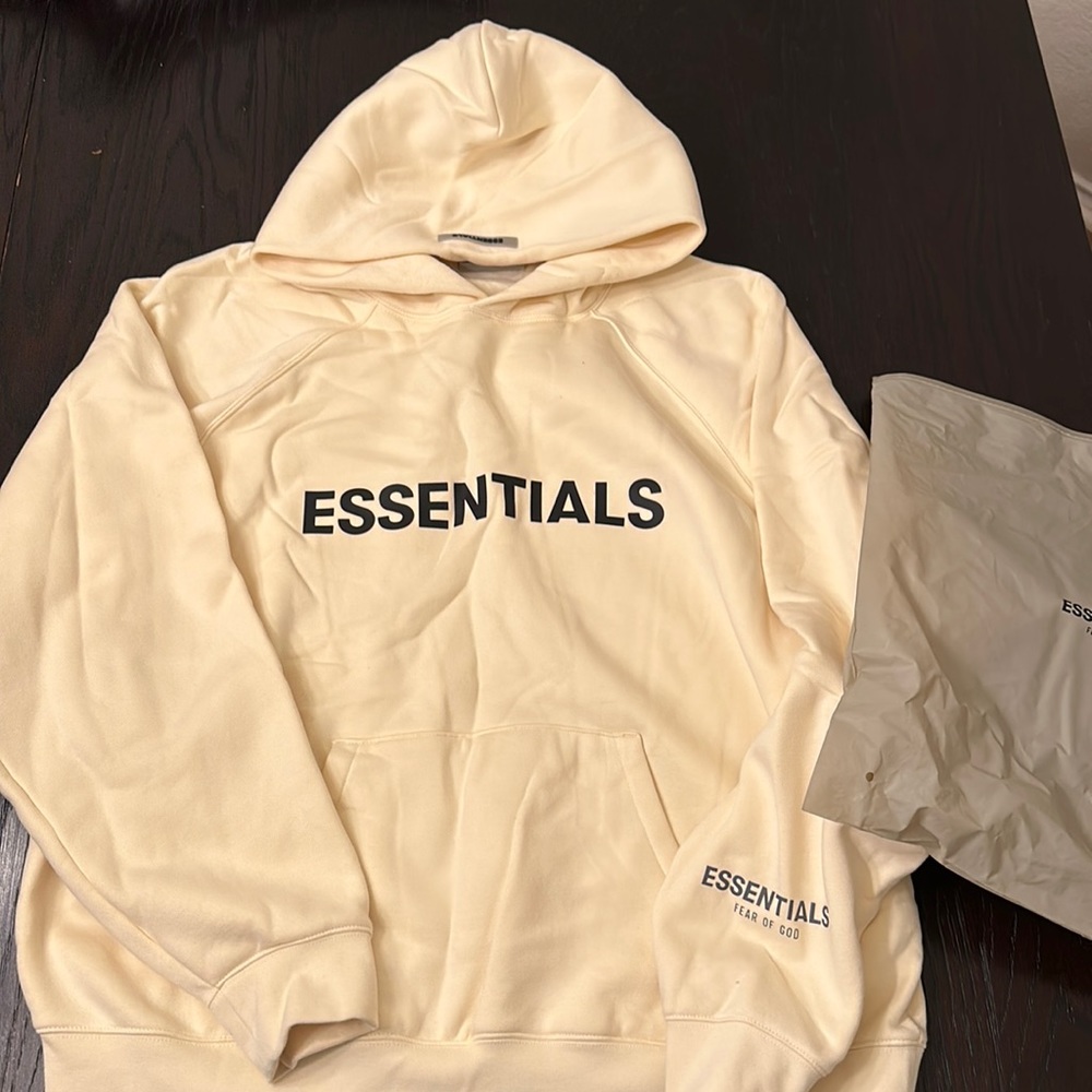 Men’s Essentials Fear of God Cream color Hoodie XL (SS21)